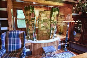 Creekwalk Inn and Cabins