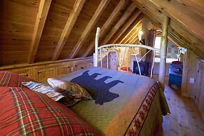 Creekwalk Inn and Cabins