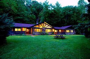 Creekwalk Inn and Cabins