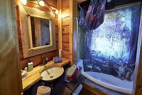 Creekwalk Inn and Cabins