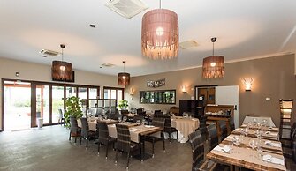 Happy Village & Camping