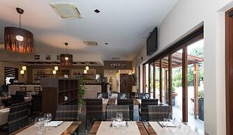 Happy Village & Camping