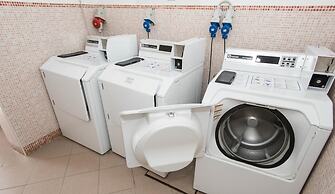 Happy Village & Camping