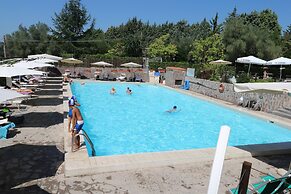 Happy Village & Camping