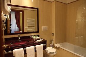 Augusta Lucilla Palace