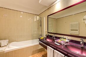 Augusta Lucilla Palace