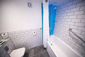 Holiday Inn Kenilworth - Warwick by IHG