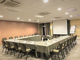 Holiday Inn Kenilworth - Warwick by IHG