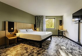 B&B HOTEL Maubeuge Gare