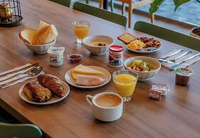 B&B HOTEL Maubeuge Gare
