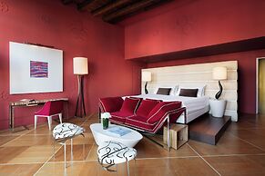 Sina Centurion Palace
