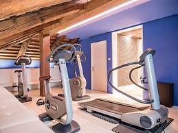 Sina Centurion Palace