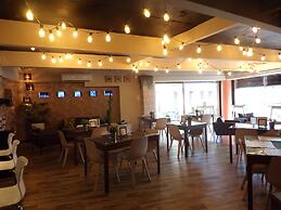 The City Inn Hotel & Casino