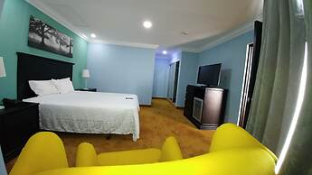 The City Inn Hotel & Casino