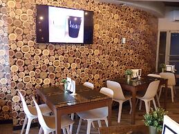 The City Inn Hotel & Casino