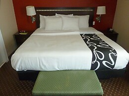 Americas Best Value Inn & Suites Gun Barrel City