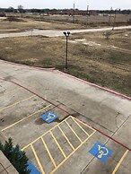 Americas Best Value Inn & Suites Gun Barrel City