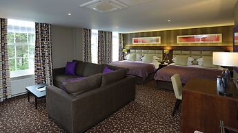 The Lensbury Resort