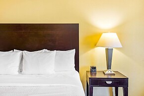 La Quinta Inn & Suites by Wyndham Eastland