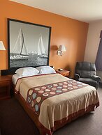 Super 8 by Wyndham Salina