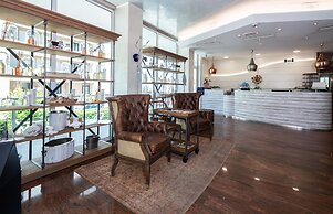 Best Western Maison B Hotel