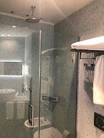 Best Western Maison B Hotel