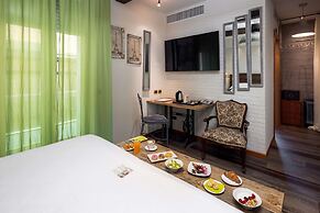 Best Western Maison B Hotel