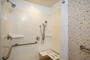 Holiday Inn Gulfport Airport by IHG