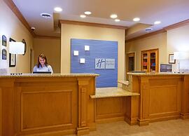 Holiday Inn Express & Suites Chesterfield by IHG