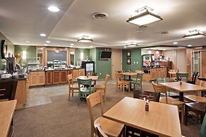 AmericInn by Wyndham Fort Pierre - Conference Center
