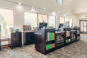 Mission Resort and Club