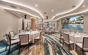 Crowne Plaza Changi Airport by IHG