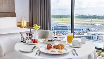 Crowne Plaza Changi Airport by IHG