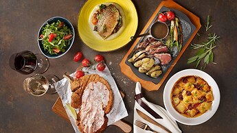 Crowne Plaza Changi Airport by IHG