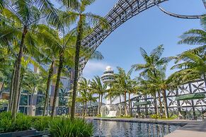 Crowne Plaza Changi Airport by IHG