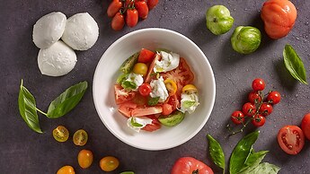 Crowne Plaza Changi Airport by IHG