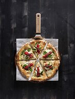 Crowne Plaza Changi Airport by IHG