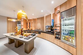 Crowne Plaza Changi Airport by IHG