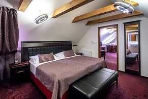 EA Embassy Prague Hotel