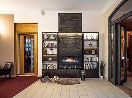 EA Embassy Prague Hotel