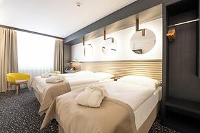 EA Embassy Prague Hotel