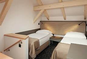 EA Embassy Prague Hotel