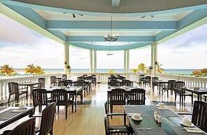 Grand Palladium Lady Hamilton Resort & Spa All Inclusive