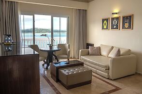 Grand Palladium Lady Hamilton Resort & Spa All Inclusive