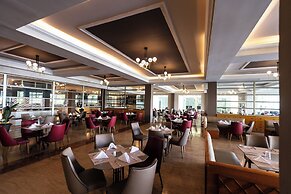 Grand Palladium Lady Hamilton Resort & Spa All Inclusive