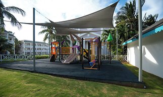 Grand Palladium Lady Hamilton Resort & Spa All Inclusive