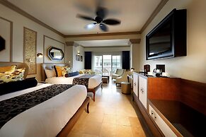 Grand Palladium Lady Hamilton Resort & Spa All Inclusive