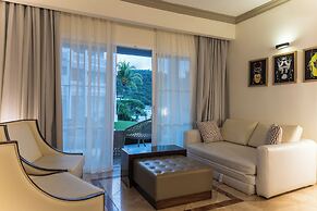 Grand Palladium Lady Hamilton Resort & Spa All Inclusive