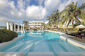 Grand Palladium Lady Hamilton Resort & Spa All Inclusive