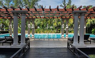 Grand Palladium Lady Hamilton Resort & Spa All Inclusive